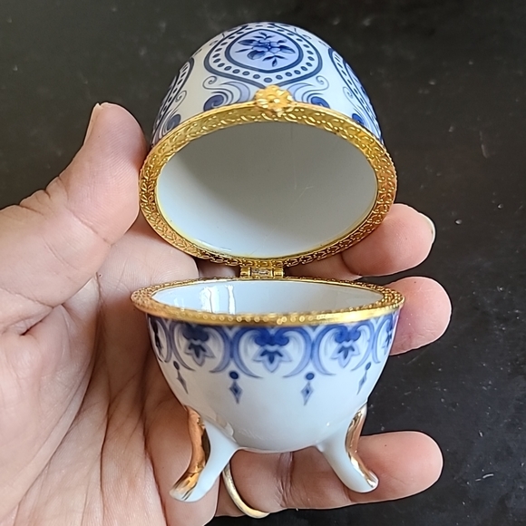 GORGEOUS Hammersley Victorian England 4.5" Ceramic Egg Trinket Holder. - Picture 4 of 6